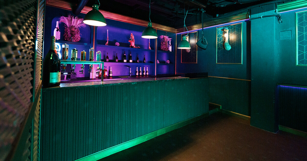 CLUB | BLUBBER BAR